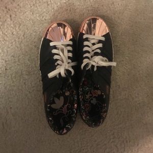 Limited Edition Adidas Superstar 80